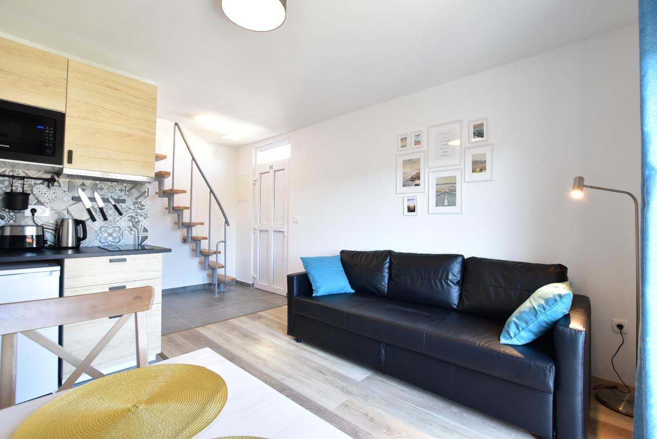 Olive Tree Apartment สตารีกราด ภายนอก รูปภาพ