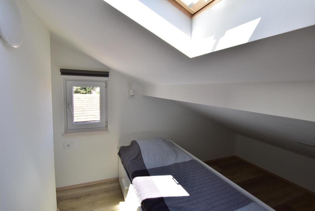 Olive Tree Apartment สตารีกราด ภายนอก รูปภาพ