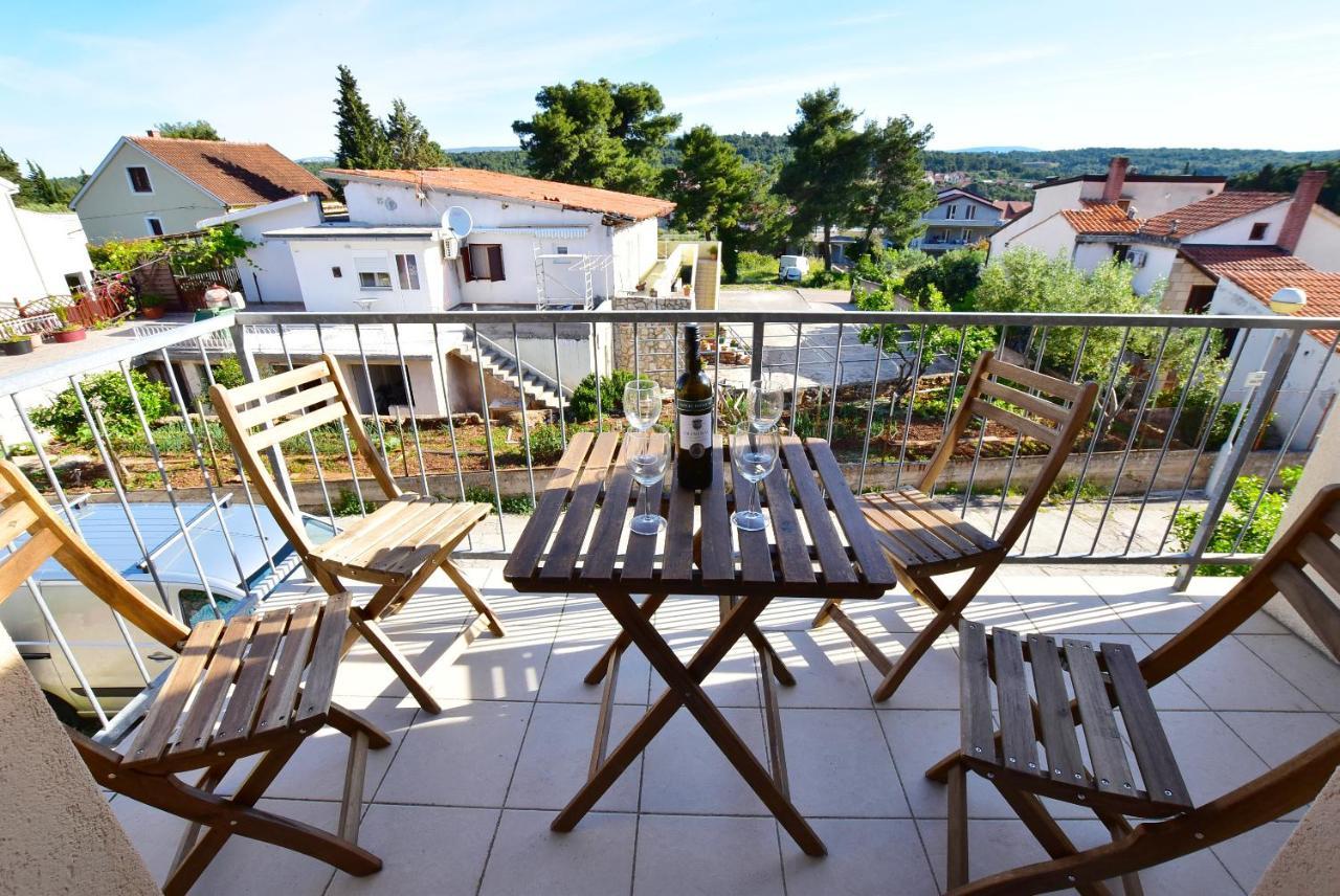 Olive Tree Apartment สตารีกราด ภายนอก รูปภาพ